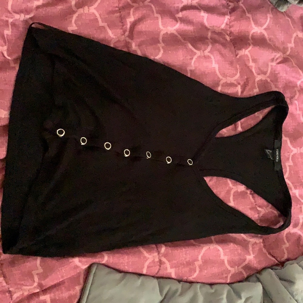 Black tank low cut